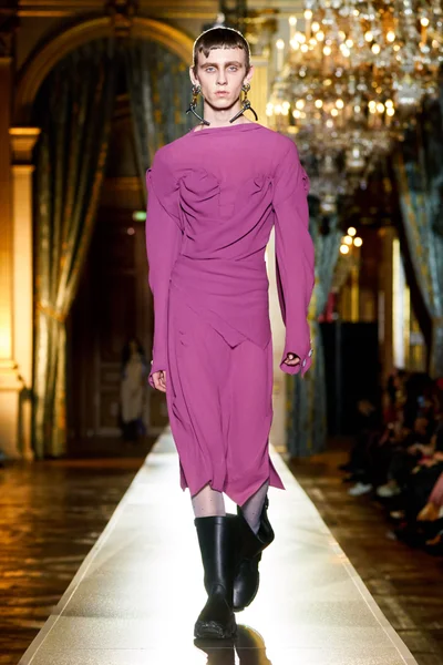 Look 44